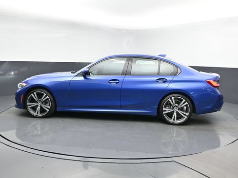 Used 2020 BMW 330i xDrive Sedan w/ M Sport Package AWD/4WD image 4