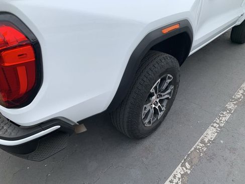 Used 2023 GMC Canyon AT4 image 9