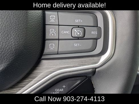 Used 2024 Jeep Wagoneer Series II w/ Flexible Seating Group image 21