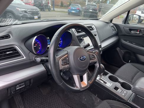 Used 2015 Subaru Outback 2.5i Premium image 7