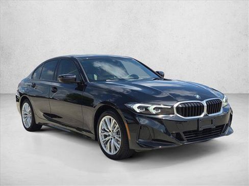 Used 2023 BMW 330i Sedan w/ Premium Package RWD image 3