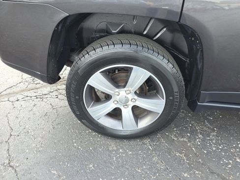 Used 2016 Jeep Compass High Altitude AWD/4WD image 45