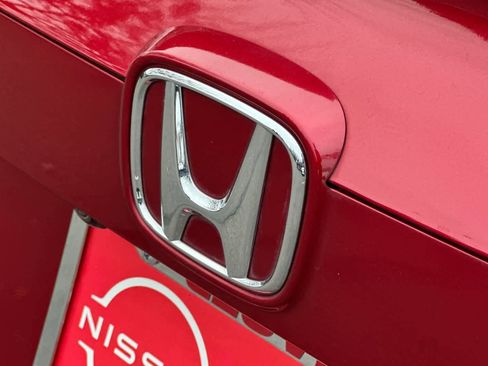 Used 2018 Honda Accord LX image 16