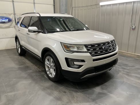 Used 2017 Ford Explorer Limited w/ Equipment Group 301A image 1