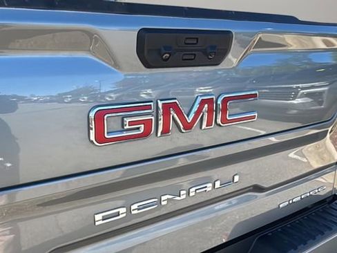 Used 2023 GMC Sierra 1500 Denali w/ Denali Reserve Package image 39
