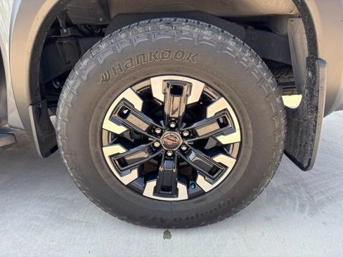 Used 2024 Nissan Frontier Pro-X w/ Technology Package RWD image 8