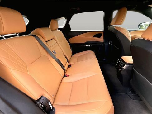 Used 2025 Lexus RX 350 FWD w/ Technology Package image 20
