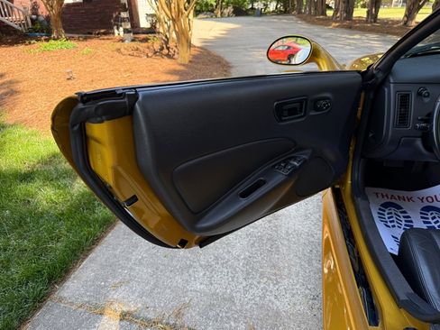 Used 2002 Chrysler Prowler image 50