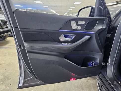 Used 2025 Mercedes-Benz GLE 450e 4MATIC image 8