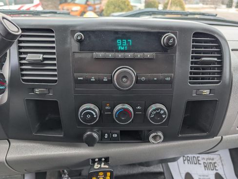 Used 2013 Chevrolet Silverado 2500 W/T w/ Snow Plow Prep Package image 17