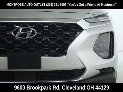 Used 2019 Hyundai Santa Fe SE image 8