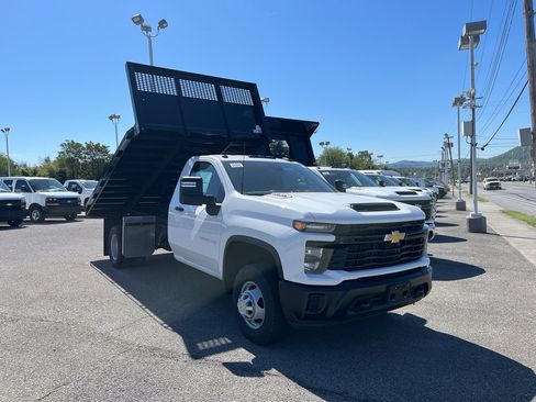 New 2025 Chevrolet Silverado 3500 W/T w/ WT Convenience Package image 3