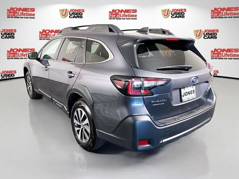 Certified 2025 Subaru Outback Premium w/ Popular Package #1 AWD/4WD image 2
