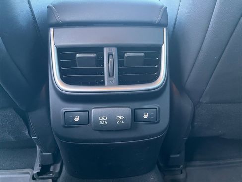 Used 2022 Subaru Outback Limited image 18