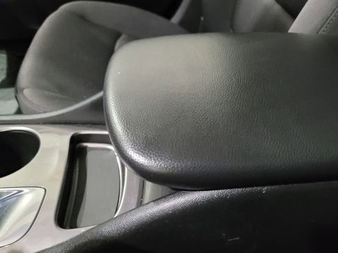 Used 2021 Chevrolet Malibu LS image 33