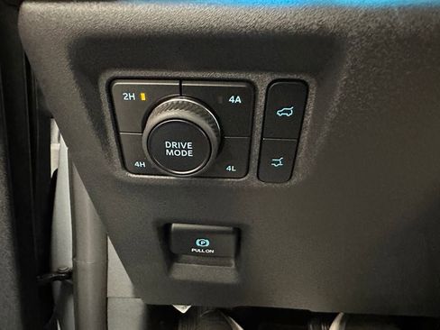 New 2025 Ford Expedition Platinum w/ Stealth Performance Package image 14