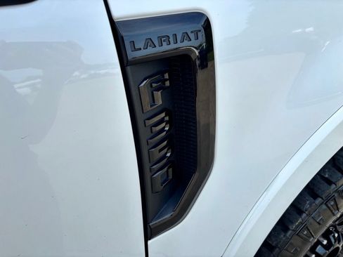 Used 2022 Ford F350 Lariat w/ Tremor Off-Road Package AWD/4WD image 9