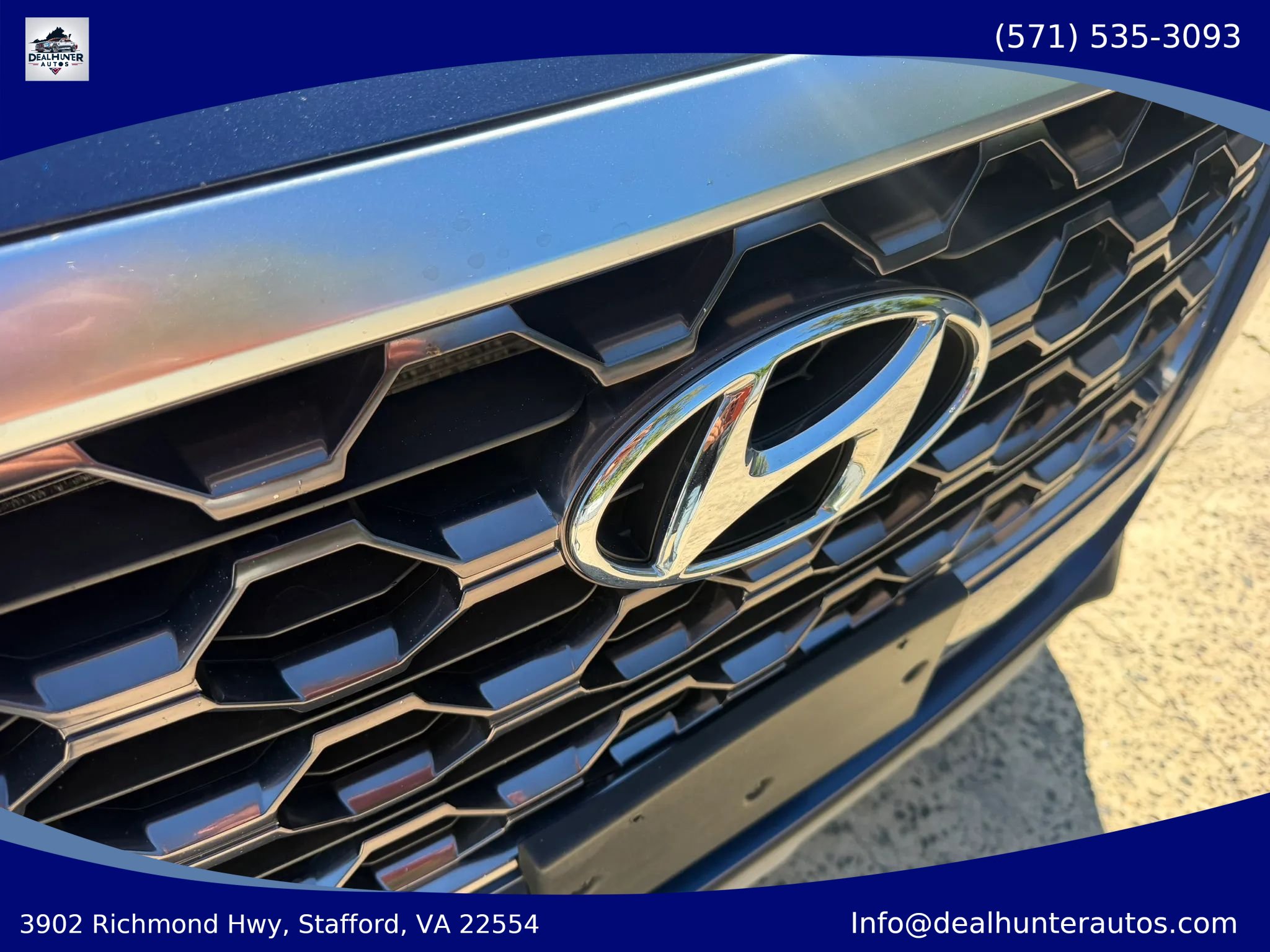 Used 2019 Hyundai Santa Fe SE AWD/4WD image 6