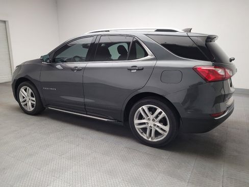 Used 2019 Chevrolet Equinox LT w/ Sun & Navigation Package AWD/4WD image 3