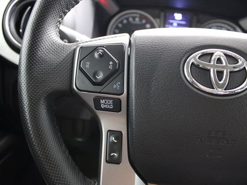 Used 2021 Toyota Tacoma SR5 w/ Technology Package AWD/4WD image 35