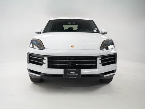 Certified 2025 Porsche Cayenne image 7
