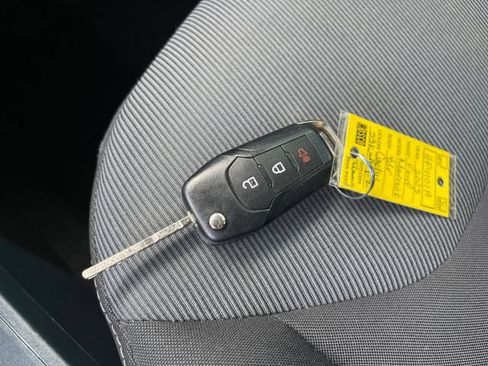 Used 2023 Ford Maverick XL FWD image 23
