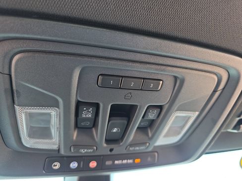 Used 2022 GMC Sierra 1500 AT4 w/ AT4 Preferred Package AWD/4WD image 27