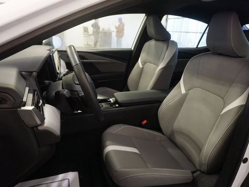 Certified 2025 Toyota Camry SE image 17