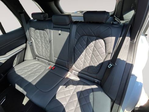 Certified 2024 BMW X5 xDrive40i w/ M Sport Package AWD/4WD image 13