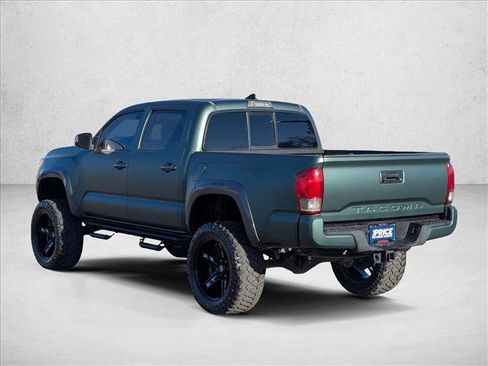 Used 2016 Toyota Tacoma TRD Sport w/ Towing Package image 7