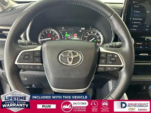 Used 2022 Toyota Highlander Limited AWD/4WD image 17
