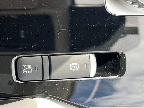 New 2026 Mitsubishi Outlander SE image 22