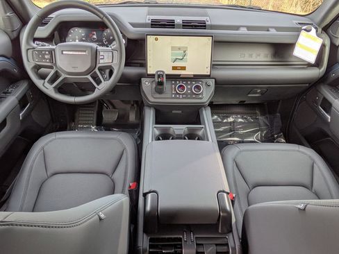 New 2026 Land Rover Defender 110 S image 25