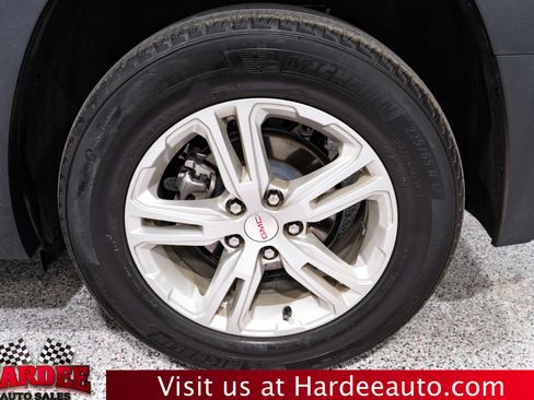 Used 2022 GMC Terrain SLE image 10