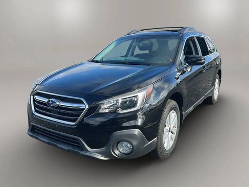 Used 2018 Subaru Outback 2.5i Premium AWD/4WD image 3