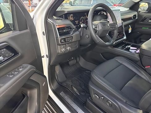 New 2026 GMC Yukon XL Denali w/ Sun & Power Step Package image 17