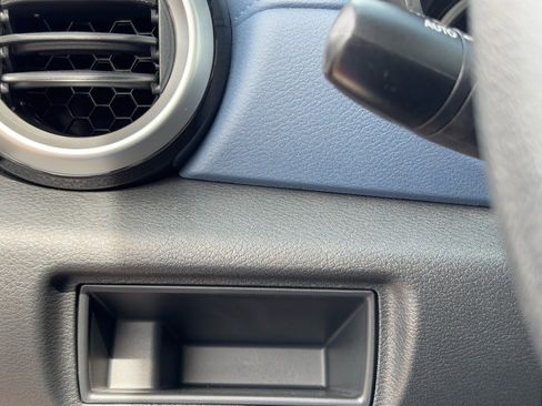 Certified 2025 Nissan Versa SV image 28