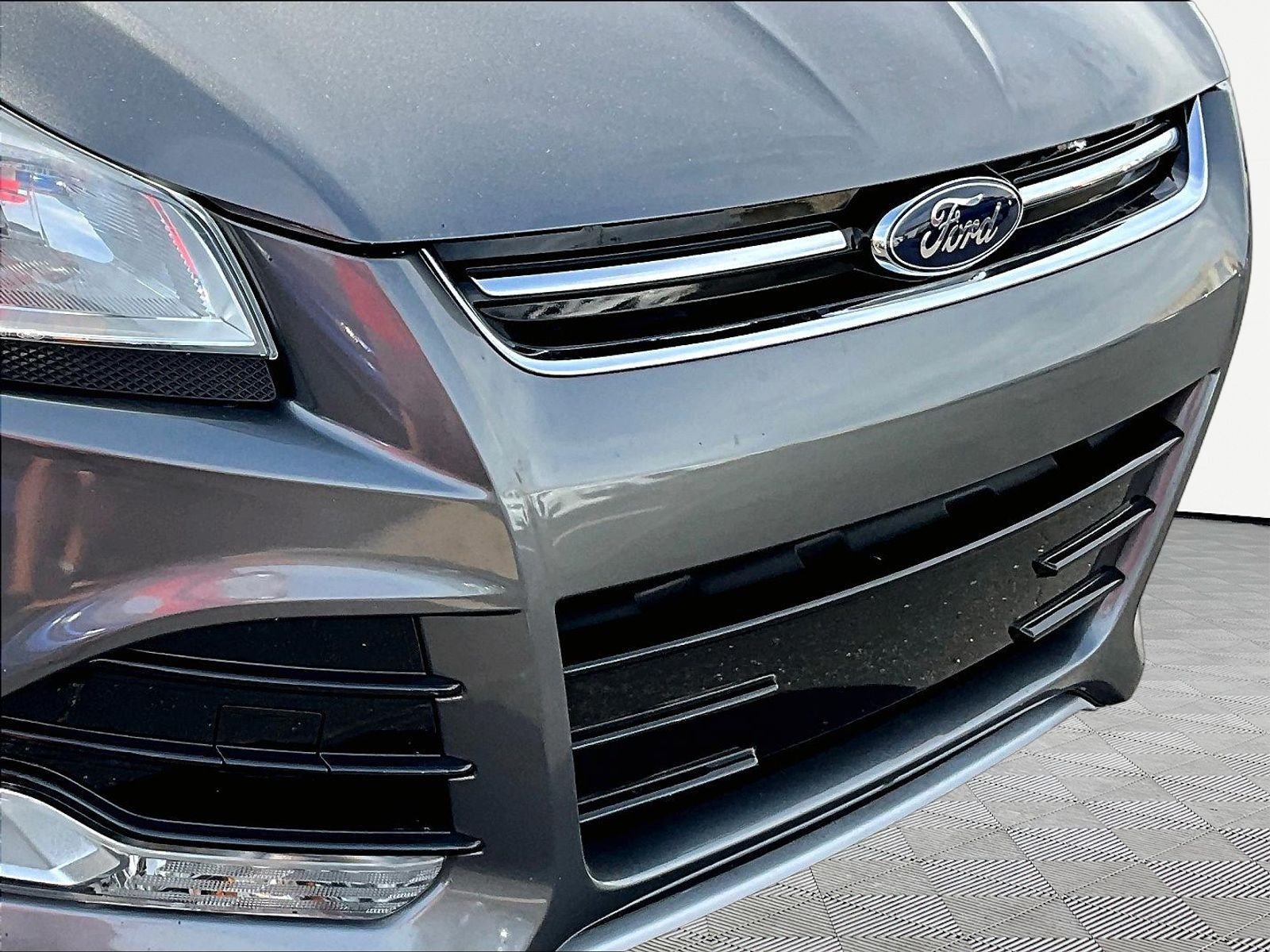 Used 2014 Ford Escape Titanium FWD image 32