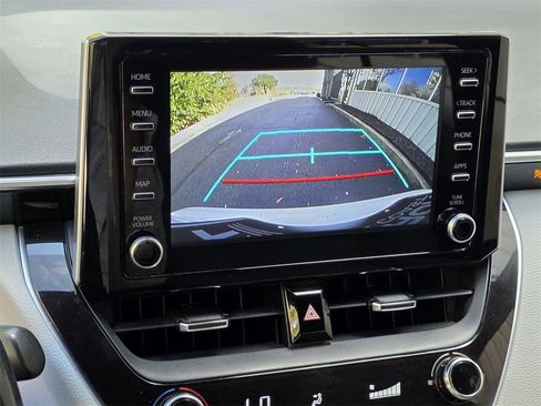 Used 2020 Toyota Corolla SE image 13