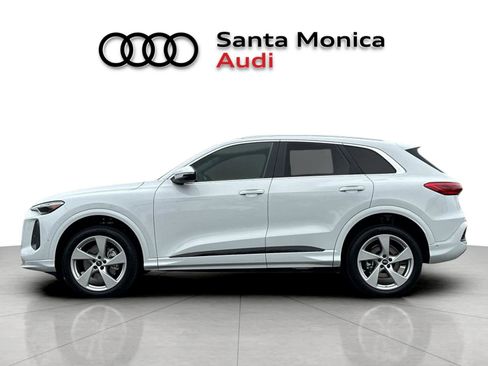 New 2025 Audi Q5 Premium Plus AWD/4WD image 5
