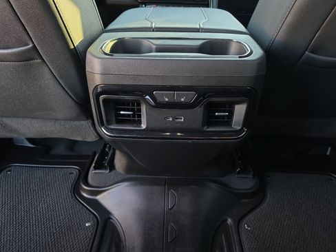 Used 2023 GMC Sierra 1500 AT4 w/ AT4 Premium Package AWD/4WD image 30