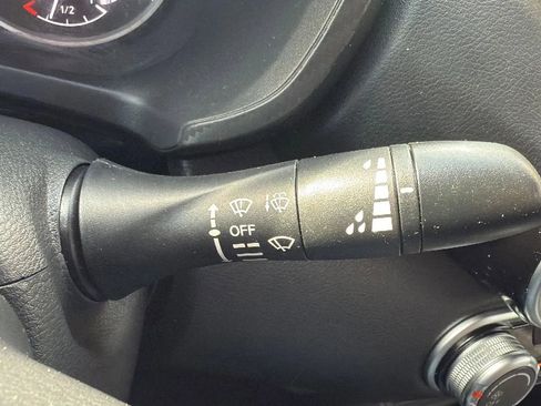 Used 2021 Nissan Sentra S FWD image 13