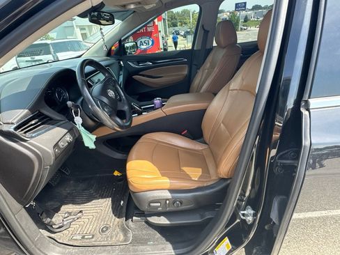 Used 2018 Buick Enclave Essence FWD image 4