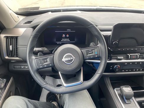 Used 2025 Nissan Pathfinder Platinum w/ Cargo Package AWD/4WD image 14