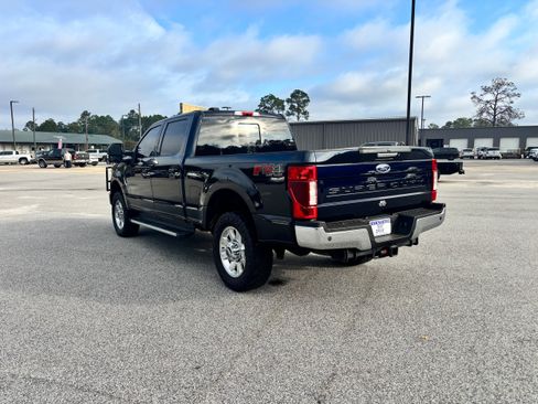 Used 2022 Ford F250 Lariat w/ Lariat Value Package image 7