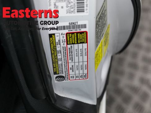 Used 2020 Toyota Tacoma SR image 33