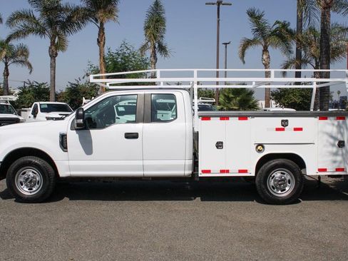 Used 2018 Ford F250 XL w/ Power Equipment Group image 5