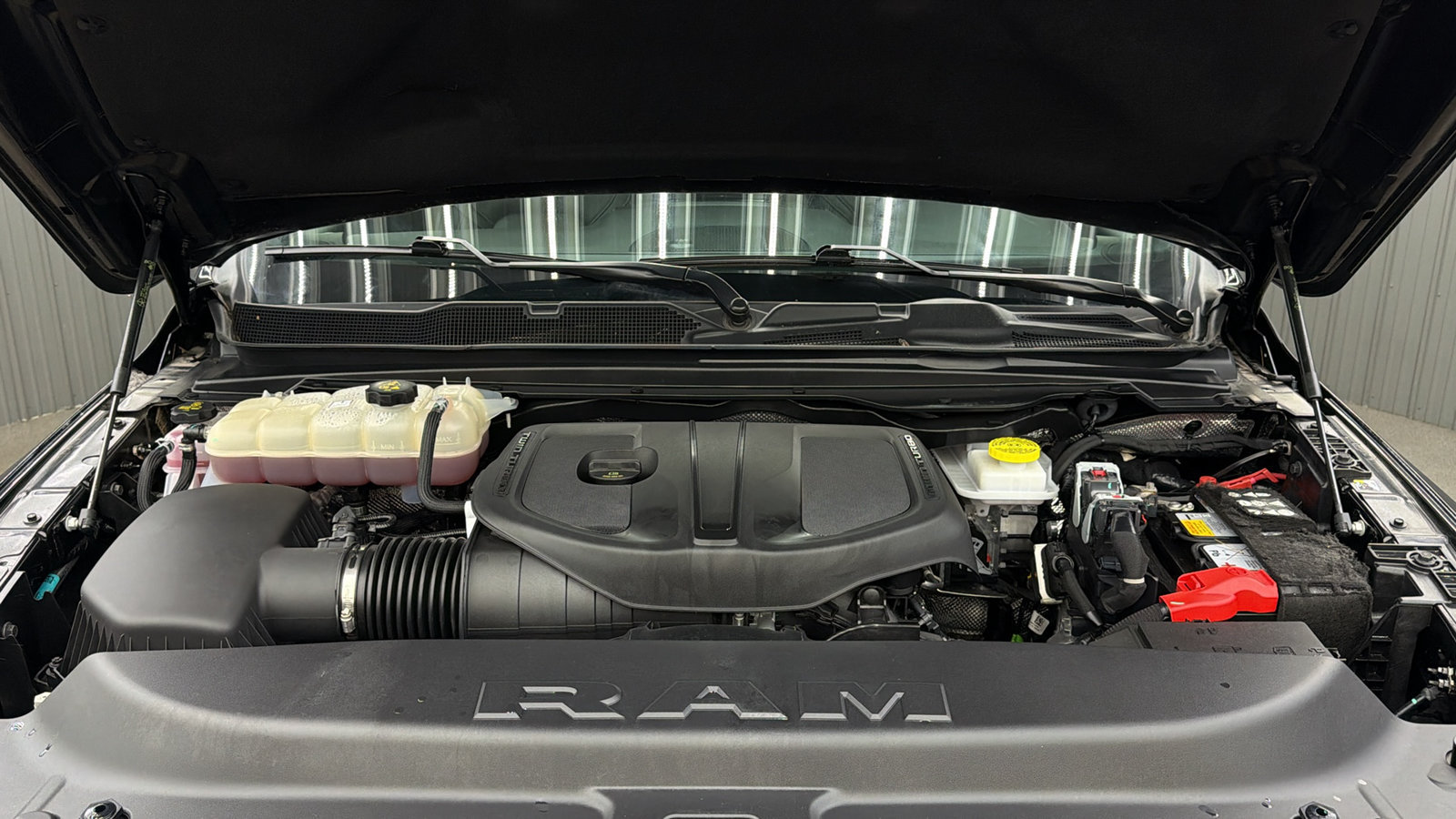 Used 2025 RAM 1500 Big Horn AWD/4WD image 19