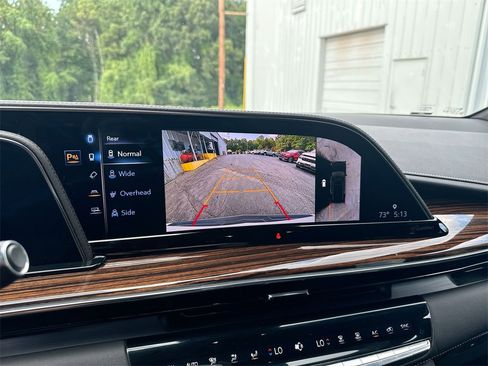 Used 2023 Cadillac Escalade Premium Luxury image 28