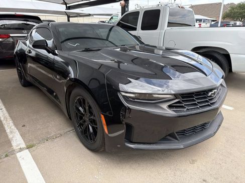 Used 2019 Chevrolet Camaro LT RWD image 2